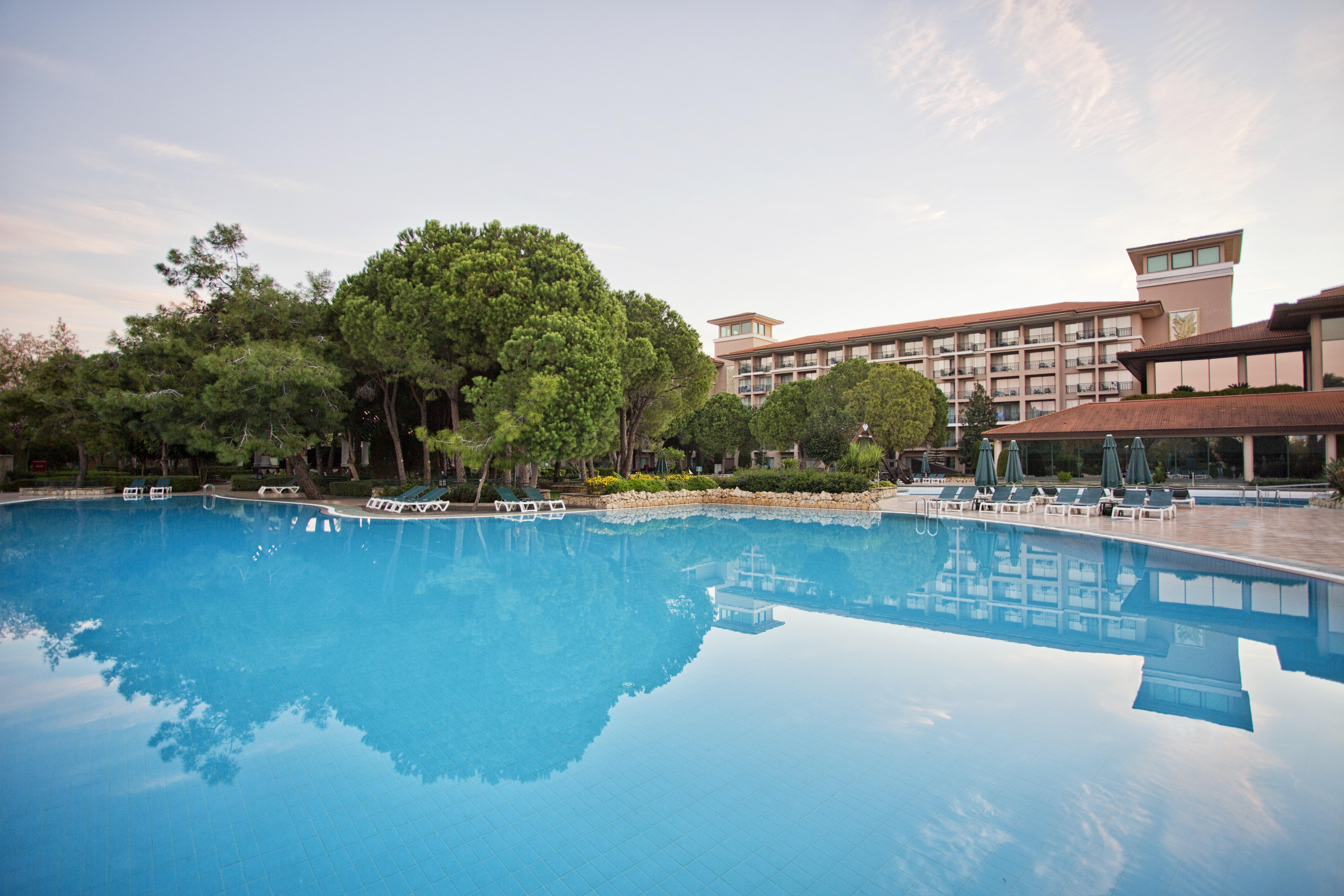 Ic Hotels Green Palace - Kids Concept Antalya Ngoại thất bức ảnh The swimming pool at the hotel